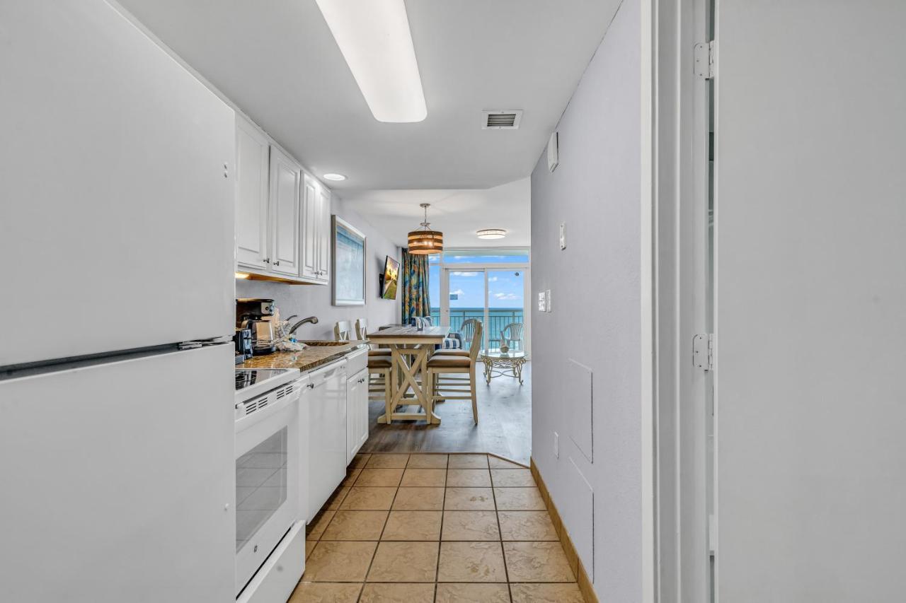 Beach-Side Condo W Pools 미를 비치 외부 사진