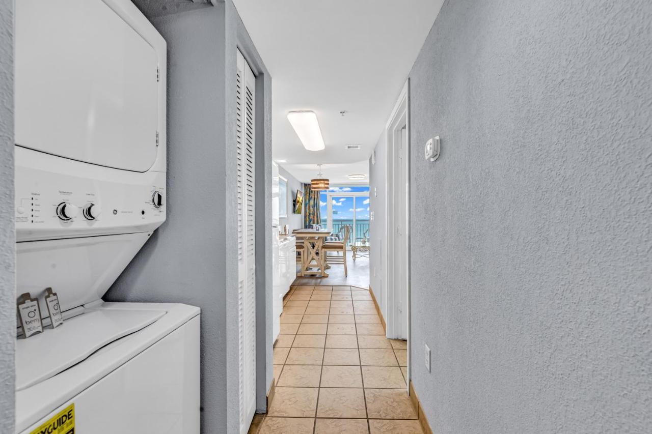 Beach-Side Condo W Pools 미를 비치 외부 사진